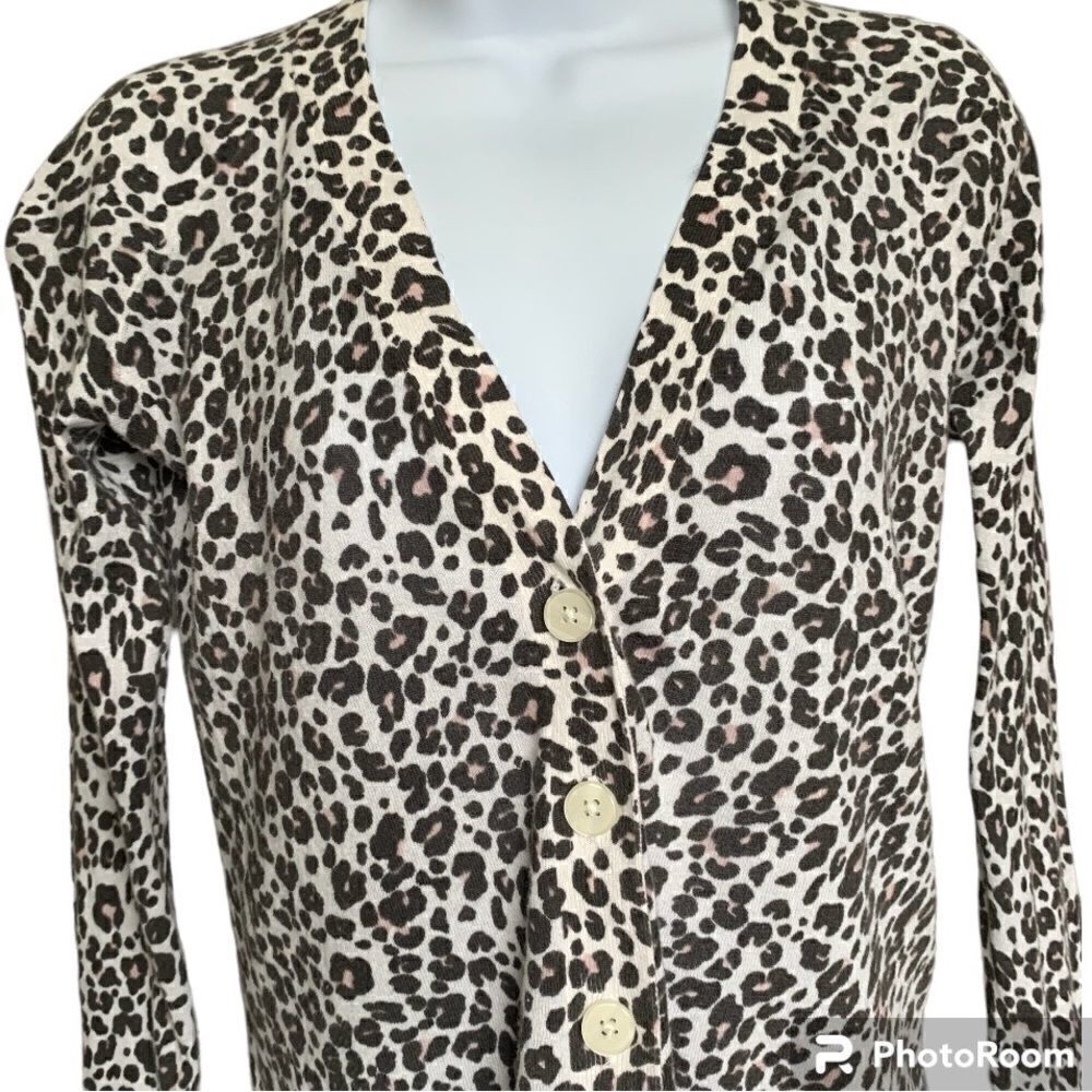 Loft Animal Print Cardigan - Size XS - Chic and Cozy - Picture 2 of 7